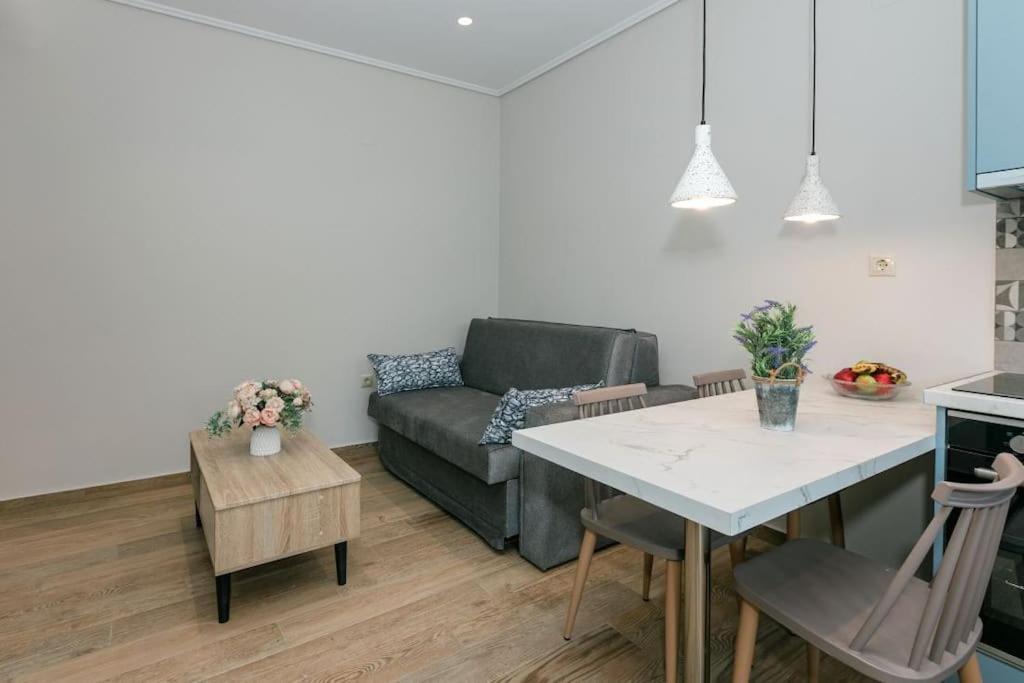 ναυτικός όμιλος Nautical Club Apartament